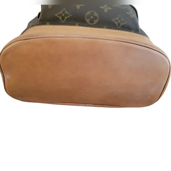 Louis Vuitton Montsouris MM Backpack - Picture 2 of 16